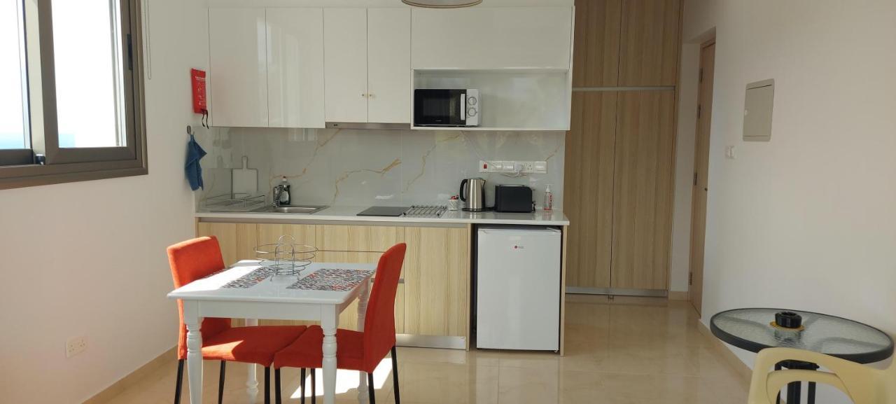 Harmony Seaview Apartments Paphos Exterior foto